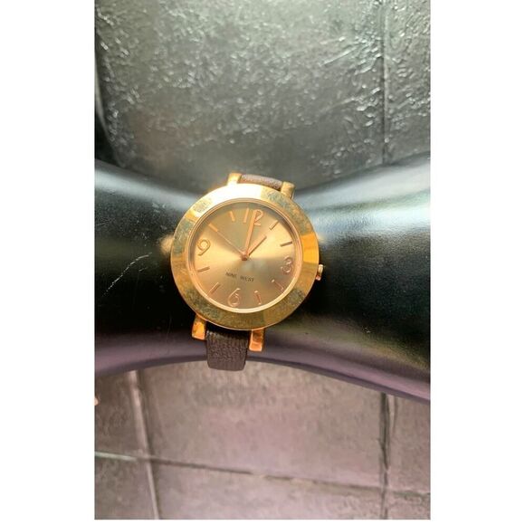 Nine West Rose Gold Tone NW1319 Genuine Leather strap watch, AS IS condition - Picture 2 of 5